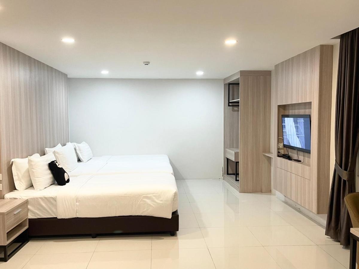 Bear'S Den Hotel Pattaya 乔木提恩海滩 外观 照片